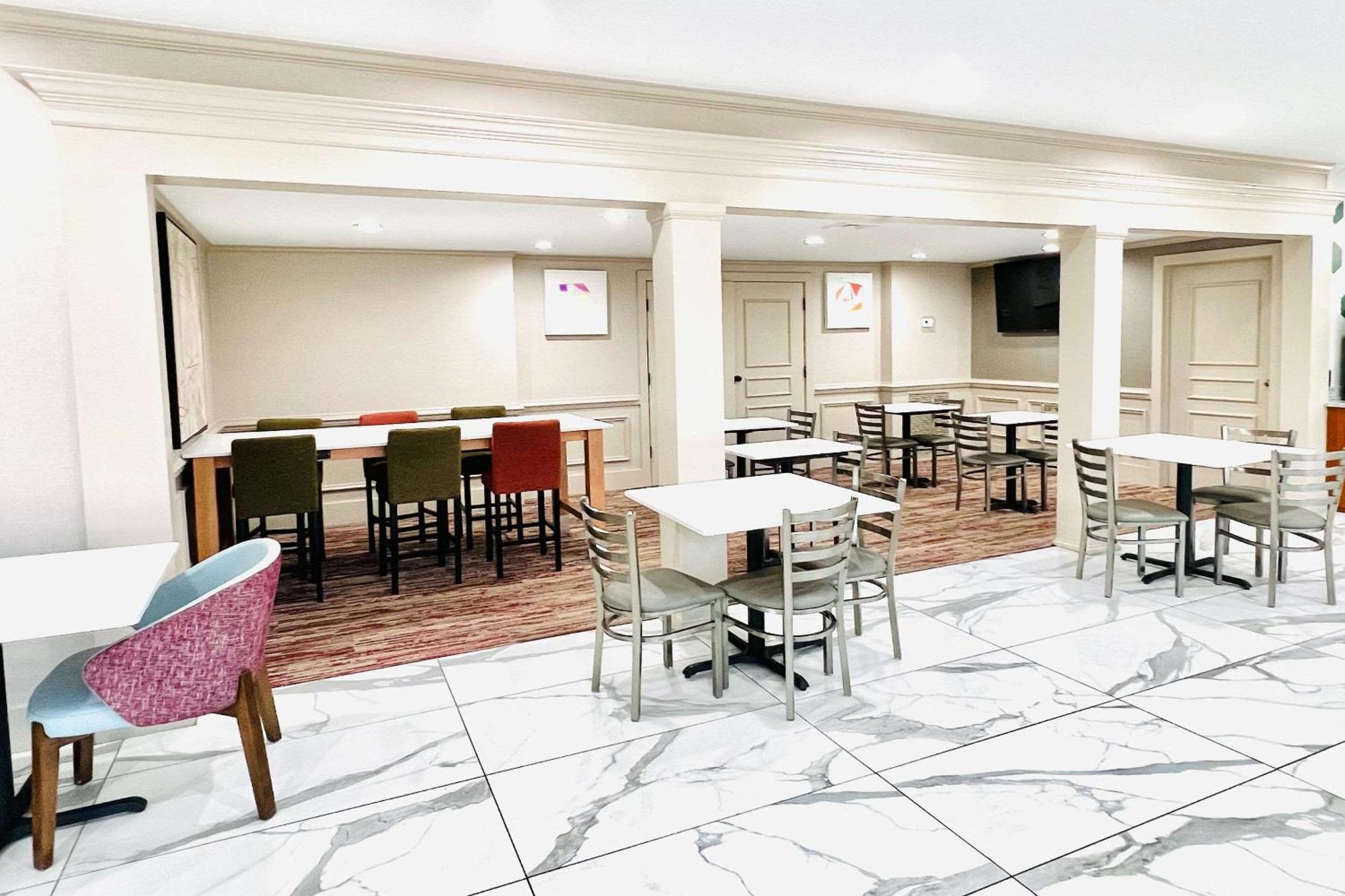 Quality Inn & Suites Mcdonough South I-75 Exteriér fotografie
